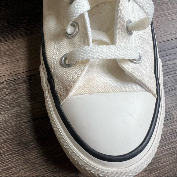 Converse Chuck Taylor All Star High Top White Red Hearts
Embroidered Sneaker 7.5 - Picture 12 of 13